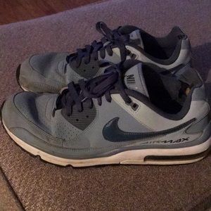 Nike AirMax gray color Men’s size 12 in Used condition see photos